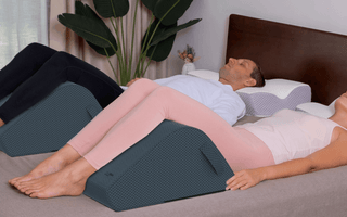 5 Reasons a Leg Elevation Wedge Improves Back Pain Relief