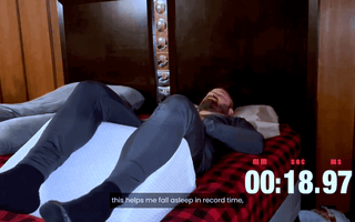 ergonomic comparison of leg wedge vs seat cushion for everyday comfort guide